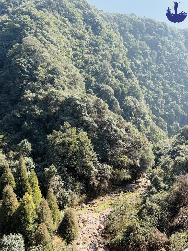 Khatar Shnong valley, enroute Kongthong village